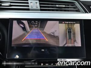 Audi e-tron 55 4WD 2022 года из Южной Кореи