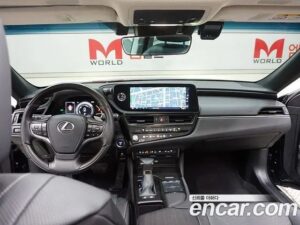Lexus ES Executive 2022 года из Южной Кореи