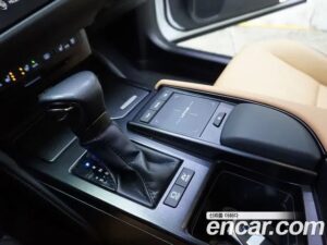 Lexus ES Executive 2022 года из Южной Кореи