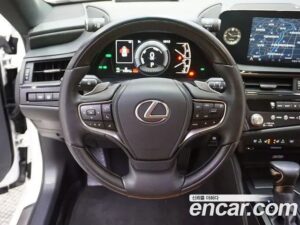 Lexus ES Executive 2022 года из Южной Кореи