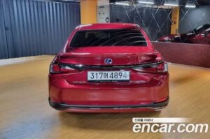 Lexus ES F-Sport 2022 года из Южной Кореи