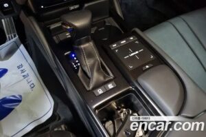 Lexus ES F-Sport 2022 года из Южной Кореи