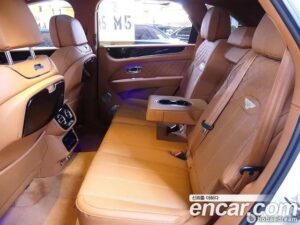 Bentley Bentayga 4.0 V8 2022 года из Южной Кореи