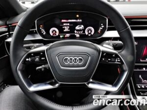 Audi A8 55 TFSI 4WD LWB 2021 года из Южной Кореи