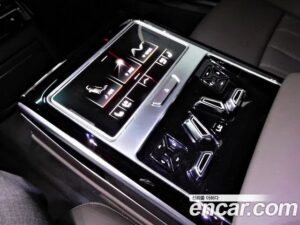 Audi A8 55 TFSI 4WD LWB 2021 года из Южной Кореи