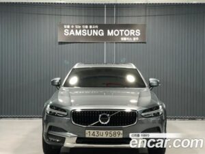 Volvo V90 T5 PRO AWD 2020 года из Южной Кореи