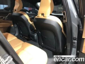 Volvo V90 T5 PRO AWD 2020 года из Южной Кореи
