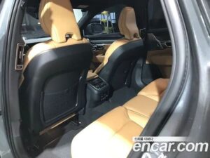 Volvo V90 T5 PRO AWD 2020 года из Южной Кореи