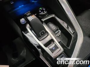 Peugeot 3008 1.5 BlueHDi ALLURE 2021 года из Южной Кореи