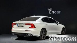 Volvo S60 B5 Inscription 2021 года из Южной Кореи