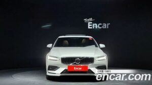 Volvo S60 B5 Inscription 2021 года из Южной Кореи