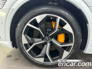 Audi e-tron S 2022 года из Южной Кореи