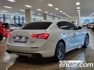 Maserati Ghibli 3.0 GranLusso 2020 года из Южной Кореи