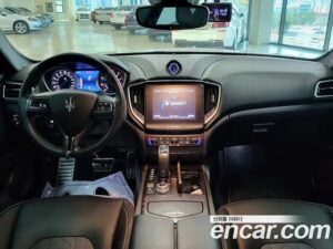 Maserati Ghibli 3.0 GranLusso 2020 года из Южной Кореи