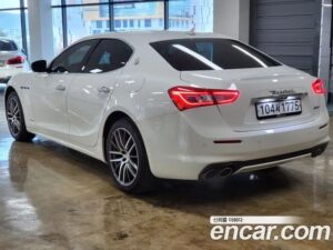 Maserati Ghibli 3.0 GranLusso 2020 года из Южной Кореи