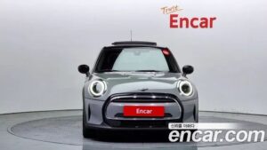 Mini Cooper 5Door CLASSIC Plus COMFORT PACK 2022 года из Южной Кореи