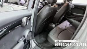 Mini Cooper 5Door CLASSIC Plus COMFORT PACK 2022 года из Южной Кореи