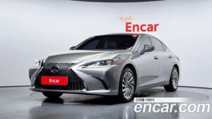 Lexus ES Luxury Plus 2021 года из Южной Кореи