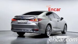 Lexus ES Luxury Plus 2021 года из Южной Кореи