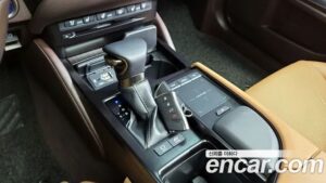 Lexus ES Luxury Plus 2021 года из Южной Кореи