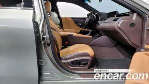 Lexus ES Luxury Plus 2021 года из Южной Кореи