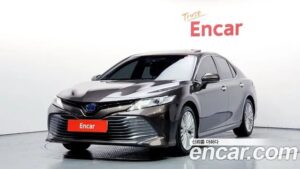 Toyota Camry 2.5 XLE HYBRID 2020 года из Южной Кореи