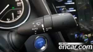 Toyota Camry 2.5 XLE HYBRID 2020 года из Южной Кореи