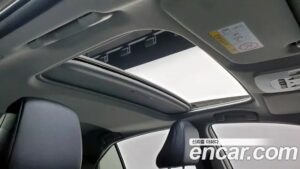 Toyota Camry 2.5 XLE HYBRID 2020 года из Южной Кореи