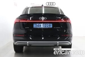 Audi e-tron 55 4WD Sportback 2022 года из Южной Кореи