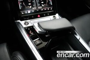 Audi e-tron 55 4WD Sportback 2022 года из Южной Кореи