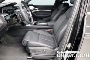 Audi e-tron 55 4WD Sportback 2022 года из Южной Кореи