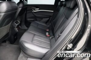 Audi e-tron 55 4WD Sportback 2022 года из Южной Кореи