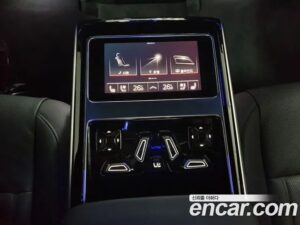 Audi A8 55 TFSI 4WD LWB 2021 года из Южной Кореи