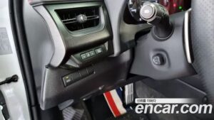 Lexus UX 2.0 F-Sport 2WD 2020 года из Южной Кореи