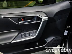 Toyota RAV4 2.5 2WD HYBRID 2022 года из Южной Кореи