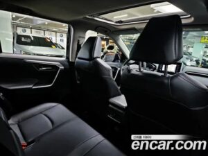 Toyota RAV4 2.5 2WD HYBRID 2022 года из Южной Кореи
