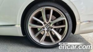 Bentley Continental 4.0 GT 2022 года из Южной Кореи