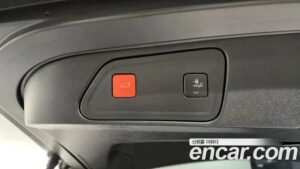 Peugeot 3008 1.5 BlueHDi GT Line 2021 года из Южной Кореи