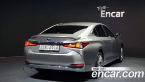 Lexus ES Luxury Plus 2022 года из Южной Кореи