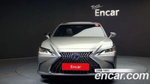 Lexus ES Luxury Plus 2022 года из Южной Кореи