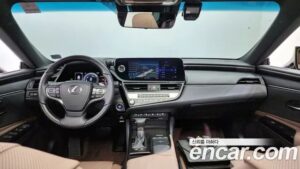 Lexus ES Luxury Plus 2022 года из Южной Кореи