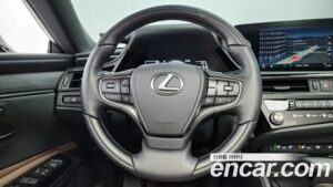 Lexus ES Luxury Plus 2022 года из Южной Кореи