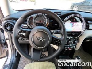 Mini Cooper GEN Z Edition 2022 года из Южной Кореи