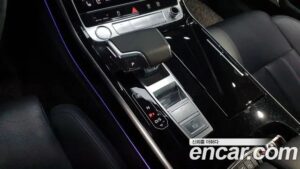 Audi A8 55 TFSI 4WD LWB 2020 года из Южной Кореи