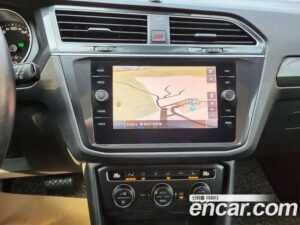 Volkswagen Tiguan 2.0 TDI Prestige 2020 года из Южной Кореи