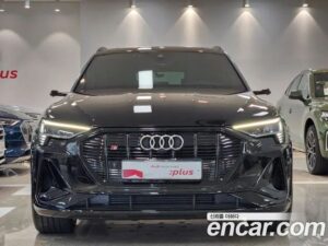 Audi e-tron S 2022 года из Южной Кореи