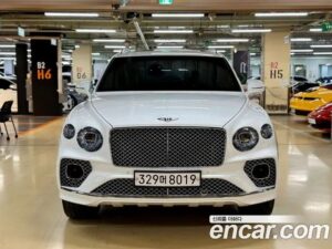 Bentley Bentayga 4.0 V8 2022 года из Южной Кореи