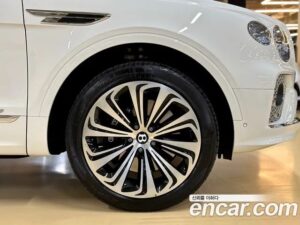 Bentley Bentayga 4.0 V8 2022 года из Южной Кореи