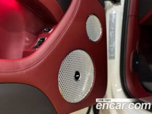 Bentley Bentayga 4.0 V8 2022 года из Южной Кореи