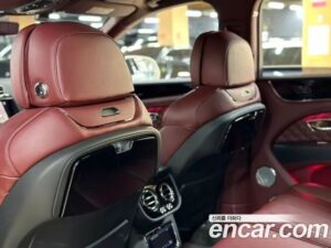 Bentley Bentayga 4.0 V8 2022 года из Южной Кореи